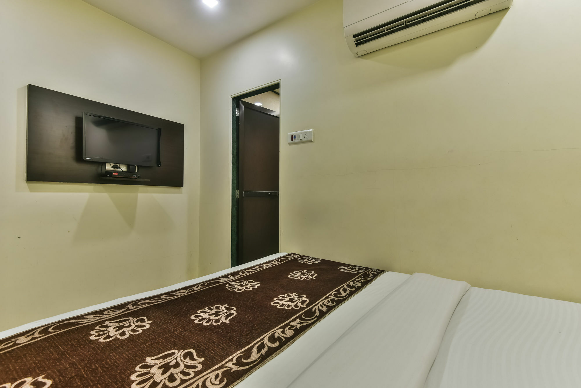 Guestinn Residency Mumbai (Bombay)